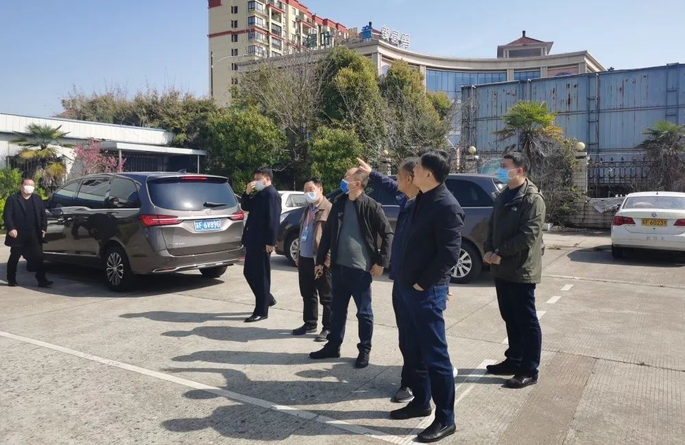 富皋萬泰集團(tuán)黨委書記、董事長率隊檢查指導(dǎo)疫情防控工作
